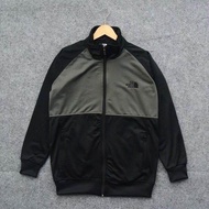 Jaket Tracktop TNF The North Face Jaket Tracktop Pria Wanita