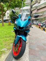 YAMAHA R3