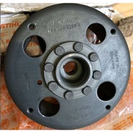 Original Stihl 070 Chainsaw Large Flywheel