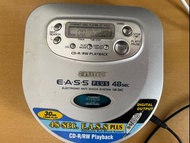 舊CD播放器 時好時壞 有顯示