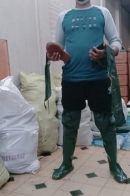 Sepatu sawah anti keong anti lumpur sepatu boots pria sepatu bot sawah panjang murah sepatu boot saw