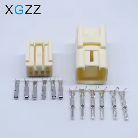 XG7064Y-2.2-21/11 6249-1250 6240-5339 Suitable for car multimedia navigation plug