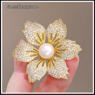 [FF] Golden High-end Women's Delicate Flowers, Sparkling Diamonds, Redbud Anti-light Brooches [TH]