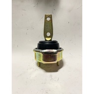 [J2 Auto Parts] Volkswagen T4 Left 2.5MT Engine Pin (Part Number 7D0399107AD) Ad)