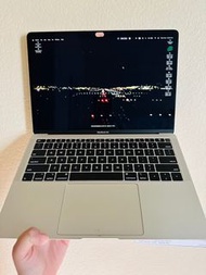 Macbook air 2019 13’ 16gb 256 gb