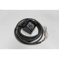 New E6B2-CWZ5B For Omron E6B2-CWZ5B 600P/R Rotary Encoder