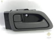 มือเปิดใน ดีแม็ก มือเปิดประตู ด้านใน ครบชุด isuzu D-max 2003-2011 สีเทาเข้ม เกรดอย่างดี - มือเปิด ที