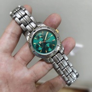 Đồng hồ nam Arrow Max Sport Watch – thiết kế độc đáo với mặt số xanh ngọc