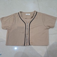 Preloved -- poppy peeps crop top