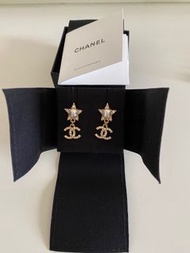 Chanel 24C 星星耳環