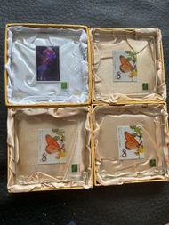 香港郵政紀念品 - 紙鎮擺設 4 件 （蝴蝶，水母）