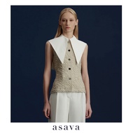 [asava aw24] Asava Pointy Collar Blouse เสื้อผู้หญิง แขนกุด แต่งดีเทลปกแหลมใหญ่ กระดุมหน้า