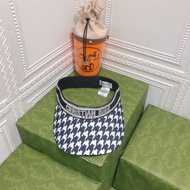 BALENCIAGA333 Pink Retro Embroidered BB Label Baseball Cap