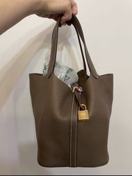 Hermes Picotin 22 (大象灰金扣）