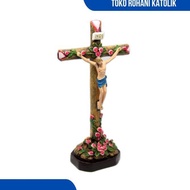 MAWAR ROSE MOTIF SITTING CROSS CATHOLIC SITTING CROSS/ CATHOLIC TABLE CROSS/