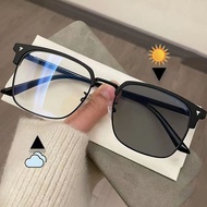 Retro Square Photochromic Glasses - Metal Frame with Blue Light Protection Kaca Mata Fotochromic Per