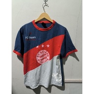 FC Bayern Munich tshirt size S