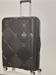 American Tourister 硬殼四輪大行李箱 81厘米/30吋TSA 全新