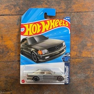 Hotwheels Mercedes Benz 560E AMG