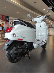 Vespa LX125 雪地白