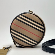 Burberry經典豎條紋圓餅包LOUISE系列斜背包
