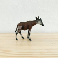 Animal figurines - okapi