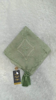 Hijab segiempat R139 paris kayla
