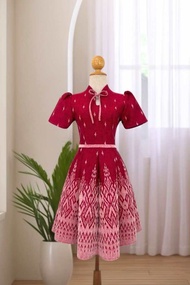 N660 ชุดเดรสผ้าทอคอปีน แต่งโบว์ กระโปรง8ชิ้น แขนกระบอก งานอัดกาว ทั้งชุด ทุกชิ้น ซิปซ่อนด้านหลัง