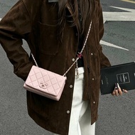 CHANEL 24A粉金琺瑯扣可調節 鏈條方胖子肩背斜背包 19*12*7 98新配件塵袋