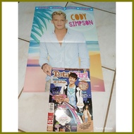 ⚡ ∝ ➬ Total Girl Magazine with poster of Ariana Grande