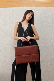 Pillow Sieeve กระเป๋าใส่ Laptop หนังแท้ By VARA