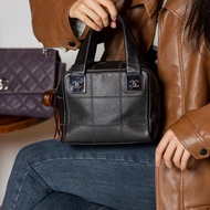 Chanel • 黑銀冰格牛皮骰子包