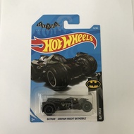 FJX31-D7C3 Hot Wheels Batman: Arkham Knight Batmobile