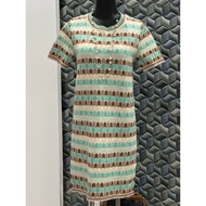 2hand dress.