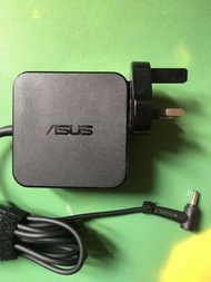 ASUS 19V 2.37A 4mm AD883220/ADP-45BWA Power Adapter 充電器 火牛