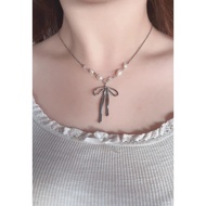 Dainty Silver Bow Necklace with Pearls