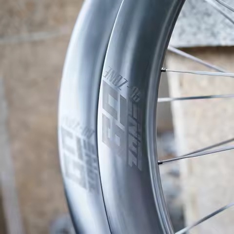 1060g Super Light 700c Carbon Spoke Wheels Disc Brake 45T Ratchet Gozone R280C Paintless UCI 30mm Ro