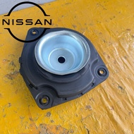 NISSAN SERENA C26 C27 FRONT ABSORBER MOUNTING / BEARING