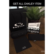 VR4Y Oakley Polarized Frogskin + Free Item