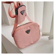 Prada กระเป๋าแฟชั่น กระเป๋าสะพายข้าง Unisex Fashion Bag design