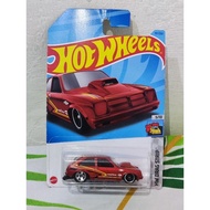 MERAH Hotwheels '76 Chevy Chevette red