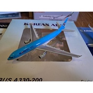 1/400 scale Korean Air Airbus A330-200 aircraft model (JC wings)