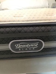 美國席夢思（Simmons）Beautyrest Black 190x130x30 彈簧床褥