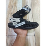 Keen Uneek Black Taupe Sandals