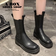 Chelsea Boots