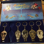 迪士尼米老鼠馬來西亞圖樣金屬感鑰匙圈開瓶器指甲剪