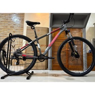 Brand new original TRINX Q189 V 1.8 (29ER) Mountain bike