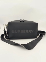 Burberry 黑膠料化妝包連帶