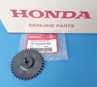 เฟืองปั้มน้ำมันเครื่องแท้HONDA Click 125i ปี2012-2020 PCX125PCX150 ปี2012-2020 Click 150iADV150SH150ปี2013และรุ่นอื่นๆ อะไหล่แท้ศูนย์HONDA(15133-KWN-900)1ชิ้น