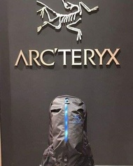 "On Sale" (藍色 Blue) Arc'teryx 不死鳥 不死鳥背包 不死鳥背囊 arro22 arro 22 全新 行貨 終生香港有保養 Arcteryx 始祖鳥 $1368+